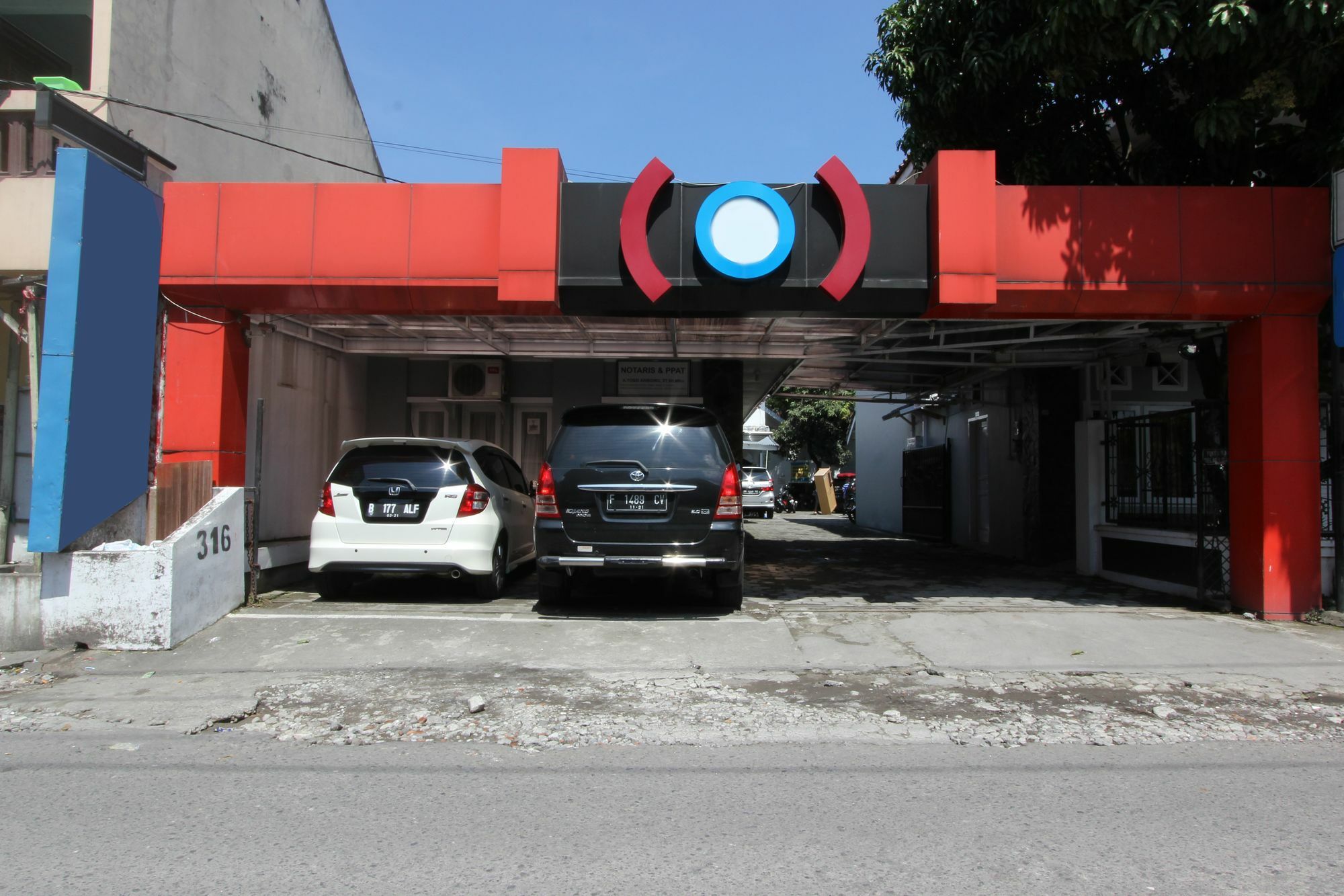Hotel Reddoorz Near Gejayan à Kejayan Extérieur photo